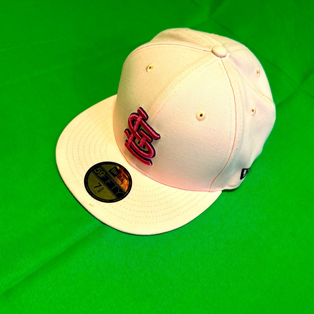Stl fitted cap